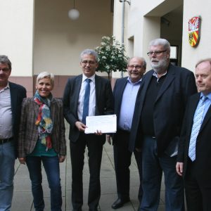 Übergabe Unterschriftenliste zu B276 an Minister Tarek Al-Wazir
