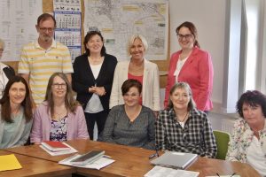 Ortenbergs Kita-Leiterinnen im Gespräch mit Bürgermeisterin Ulrike Pfeiffer-Pantring, Bettina Müller und Lisa Gnadl