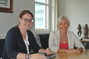 Bettina Müller und Lisa Gnadl im Gespräch