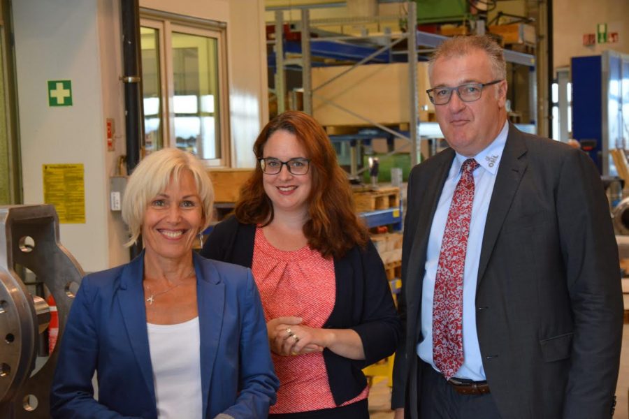 Bettina Müller, Lisa Gnadl und geschäftsführender Gesellschafter Wolfgang Röhrig